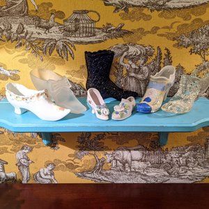 Collection 7 mid-century miniature shoes boots pumps collectible curio cabinets